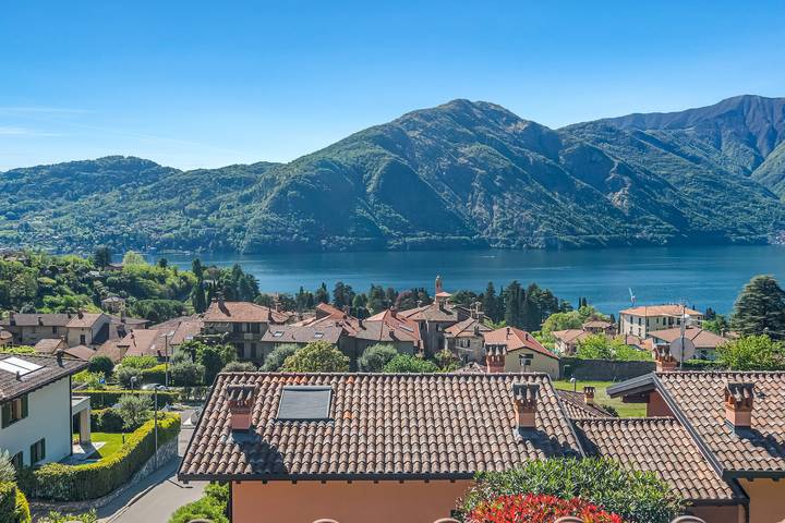 Villa pour 8 personnes, avec piscine ainsi que balcon et vue sur le lac dans Lac de Côme - 4