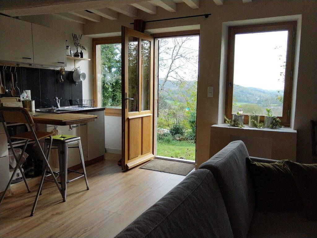 La Petite Maison sous les Frênes in Alligny-en-Morvan, Parc naturel régional du Morvan