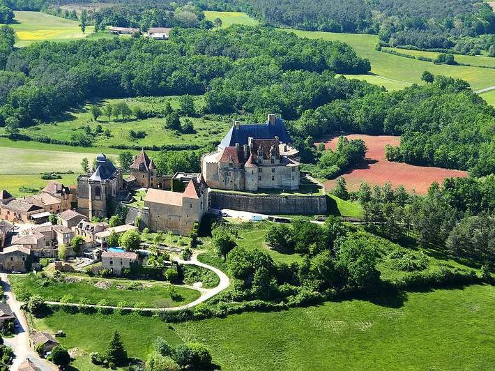 Location de vacances pour 4 personnes, avec Terrasse et Piscine à Blanquefort-sur-Briolance - 3