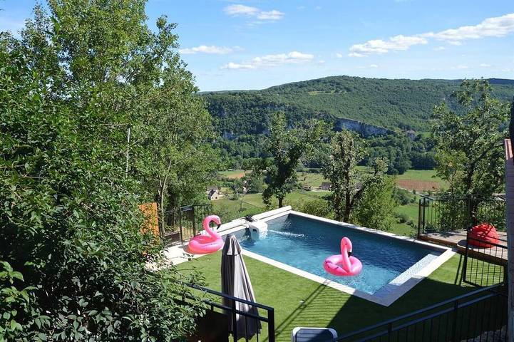 Location de vacances pour 8 personnes, avec Jardin dans Corn