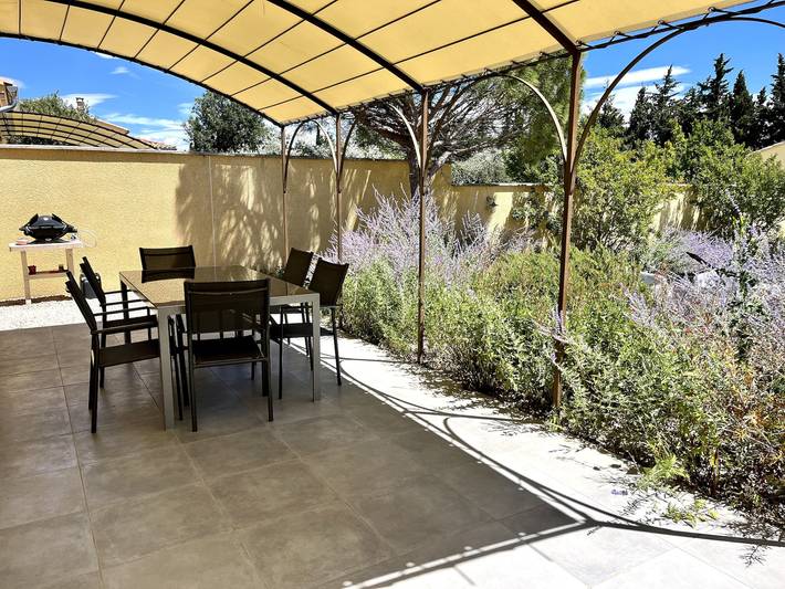 Gîte pour 6 personnes, avec jardin ainsi que piscine et terrasse en Provence-Alpes-Côte d'Azur - 4