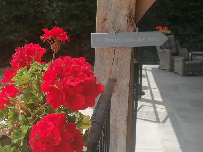 Location de vacances pour 2 personnes, avec piscine ainsi que vue et jardin à Cancon - 3