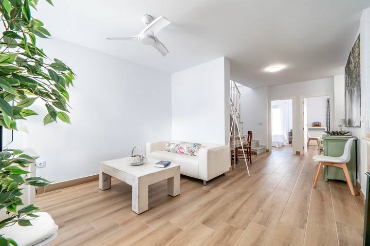 Apartment "Casa Pereira" with Private Terrace, Balconies & Wi-Fi in Cartaya, Costa de la Luz