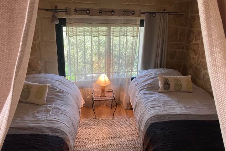 Location de vacances pour 12 personnes, avec balcon ainsi que jacuzzi et sauna à Saint-Paul-et-Valmalle - 2