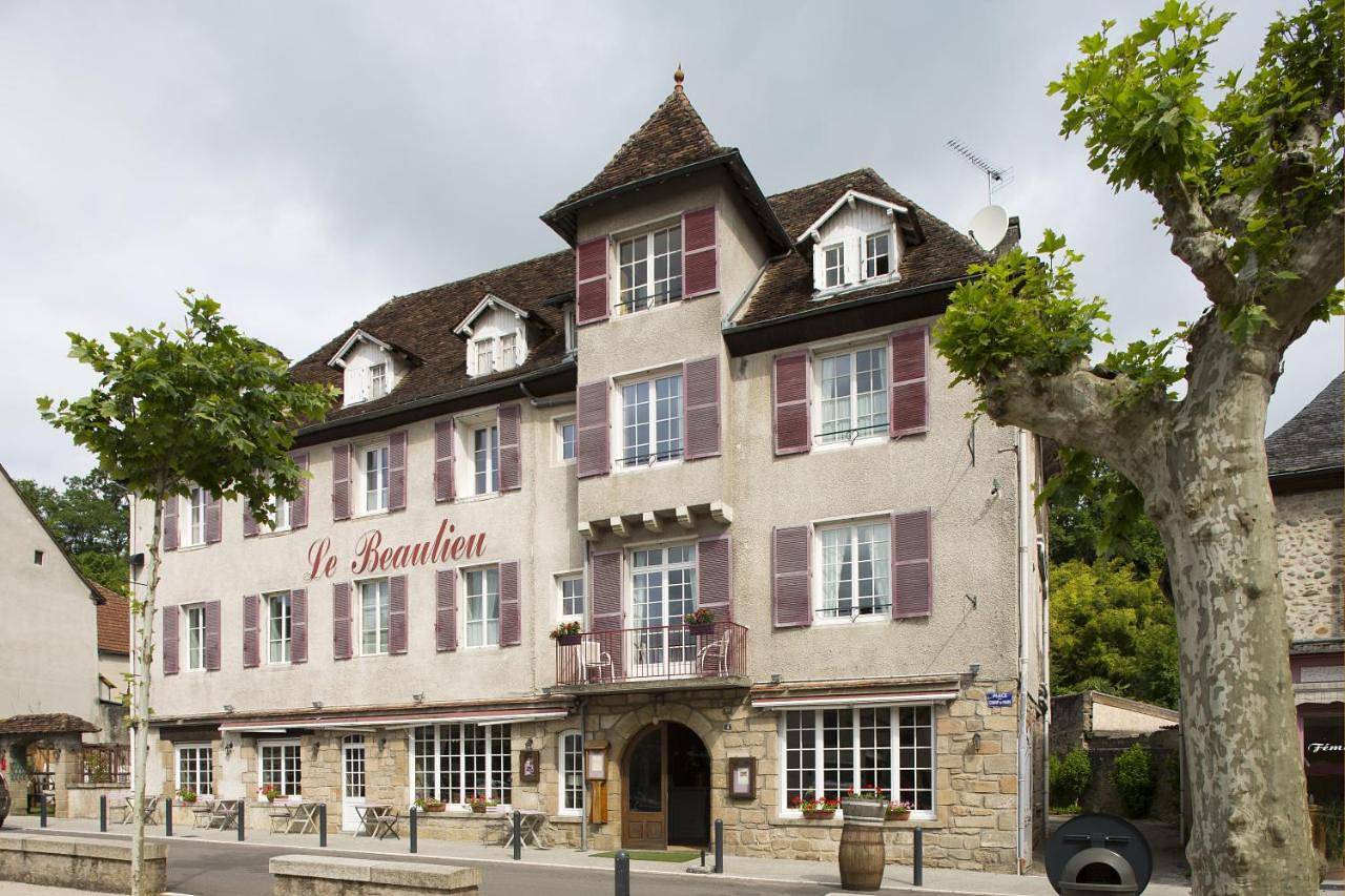Le Beaulieu - Hôtel et Restaurant - Logis Hôtels in Beaulieu-sur-Dordogne, Région de Brive-la-Gaillarde