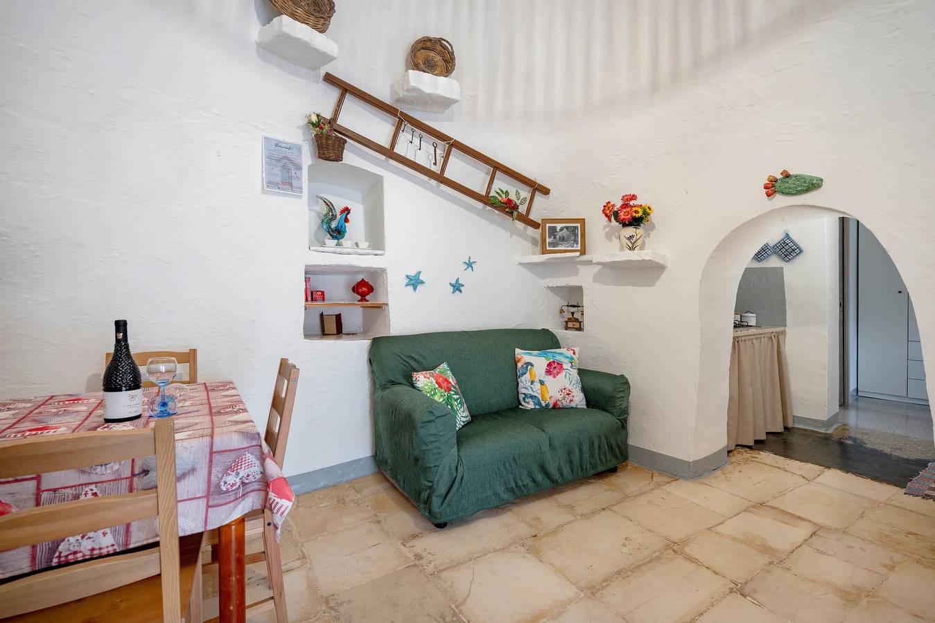 Trullo 'Negli Ulivi' mit privater Terrasse, Wi-Fi und Klimaanlage in Fasano, Salento