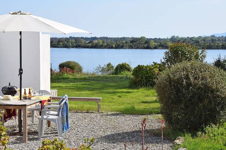 Location de vacances pour 5 personnes, avec terrasse et jardin à Aléria