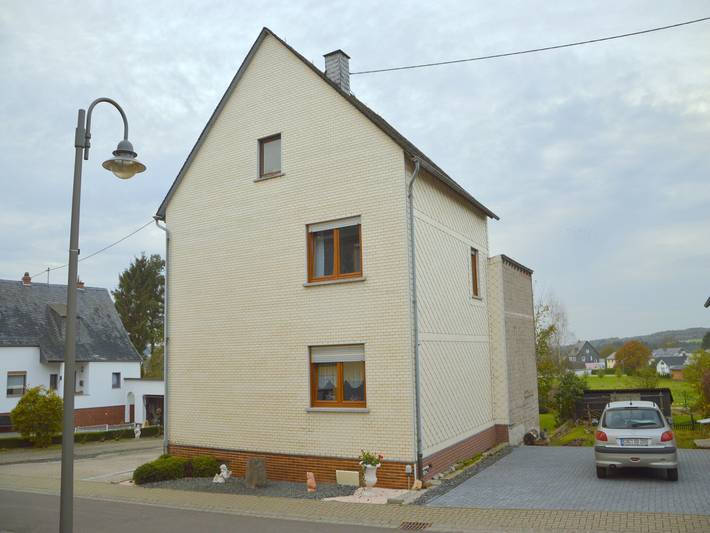 Bauernhof für 5 Personen, mit Terrasse und Garten im Hunsrück