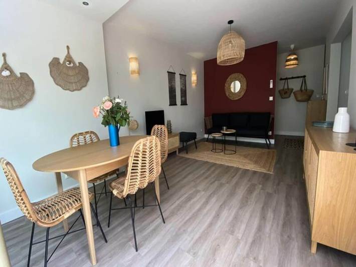 Gîte pour 4 personnes, avec terrasse, adapté aux familles dans Plage de Portissol - 4