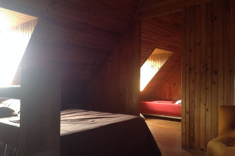 Fisherman's house for rent, sea view, Brittany in Plougrescant, Pink Granite Coast