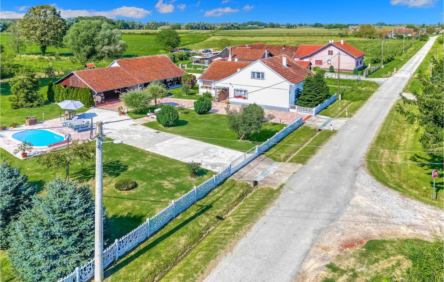 Geräumige 2-Zimmer-Wohnung mit Pool, Grill und WLAN in der Nähe des Flusses Česma in Bjelovar-Bilogora
