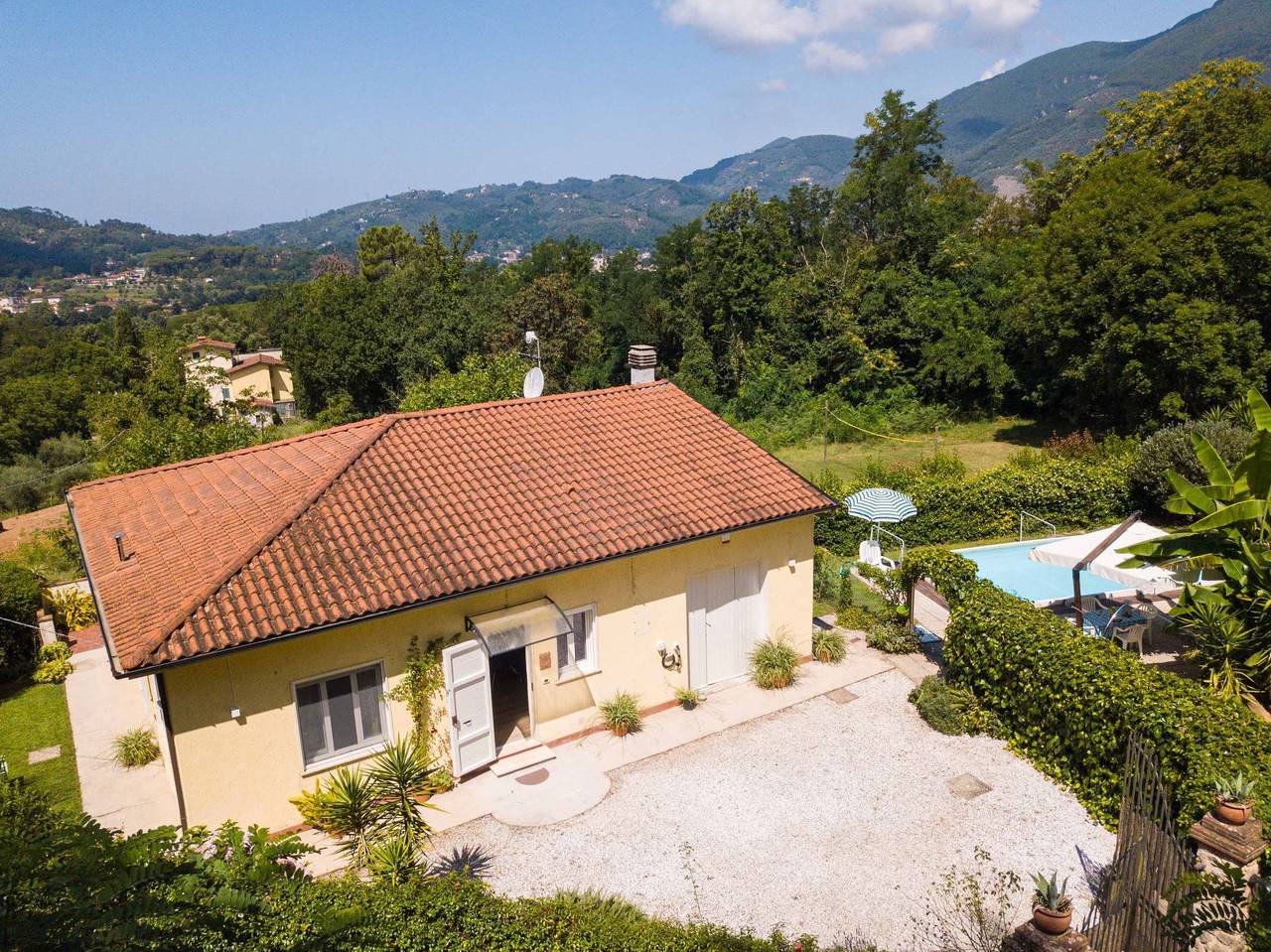 Villino le Farfalle in Camaiore (Toscana), Riviera Toscana