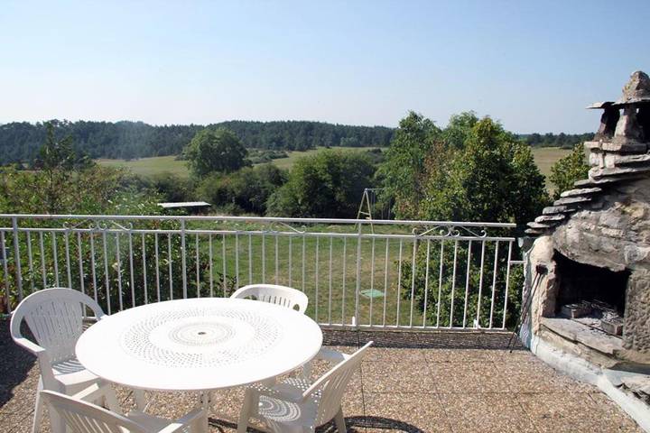 Location de vacances pour 5 personnes, avec jardin à La Cresse - 3