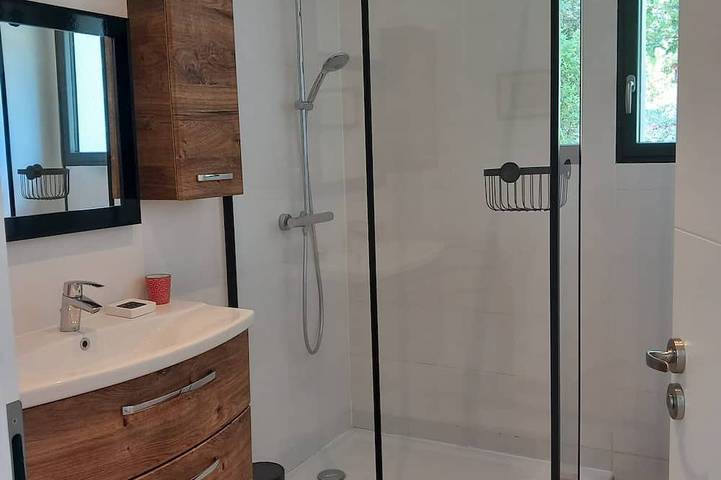 Superbe Villa privée Calme avec piscine : Villa Les Chenes **** 9.8/10 in Saint-Alban-Auriolles, Ardèche