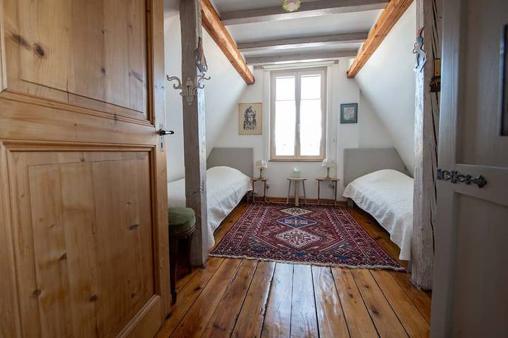 Ganze Wohnung, Charmante und climatisierte Wohnung \"über dem Garten\" in Eckbolsheim, Region Straßburg