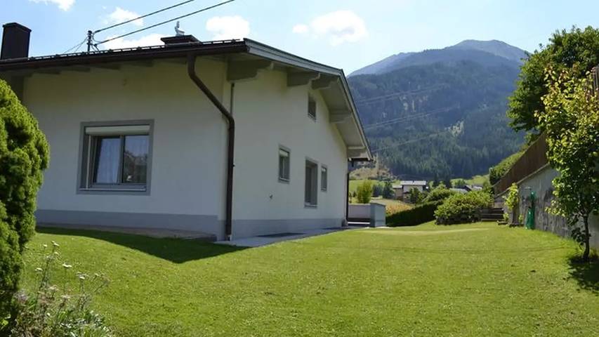 Ferienwohnung für 7 Personen, mit Balkon und Terrasse sowie Garten in Wenns - 3