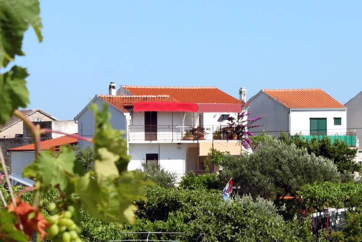 Apartament wakacyjny dla 2 osób, z balkon/ taras, zwierzęta dozwolone w Hvar (wyspa)