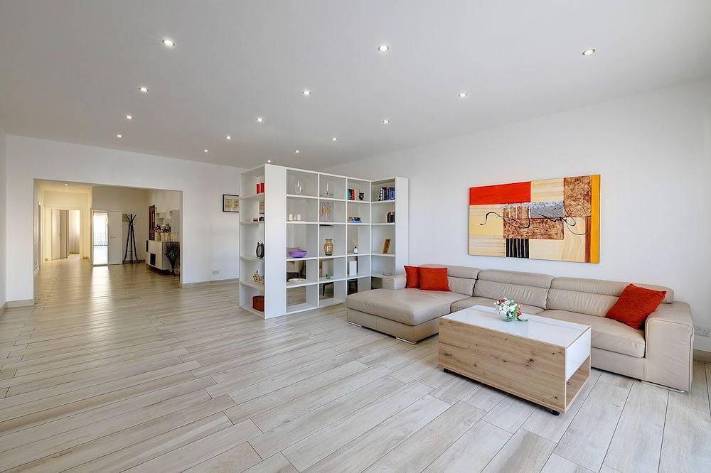 Apartment for 6 People in San Giljan, Malta Island