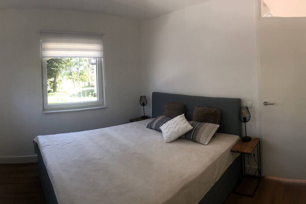 Luxury vacation home for 6 adults with sauna, sunshower, 3 bedrooms in Wieringen, Ijsselmeer