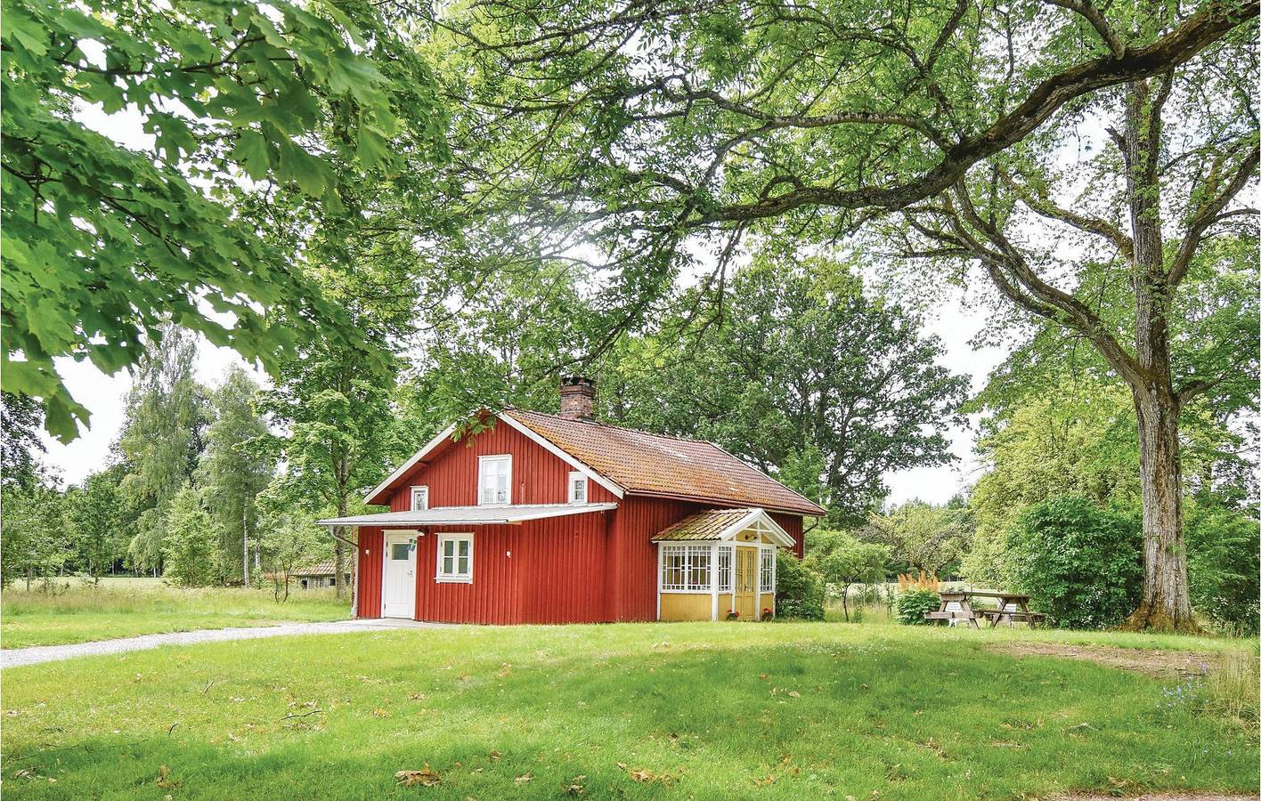 Hus för 6 Personer, med trädgård