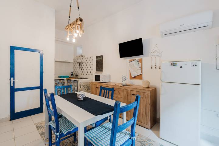 Apartment 'La Luna' with Private Terrace, Balcony and Air Conditioning