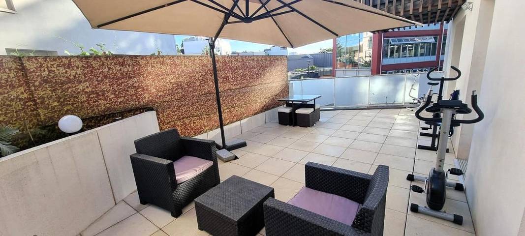 Appartement de vacances pour 6 personnes, avec Balcon ainsi que Terrasse et Vue à Romainville