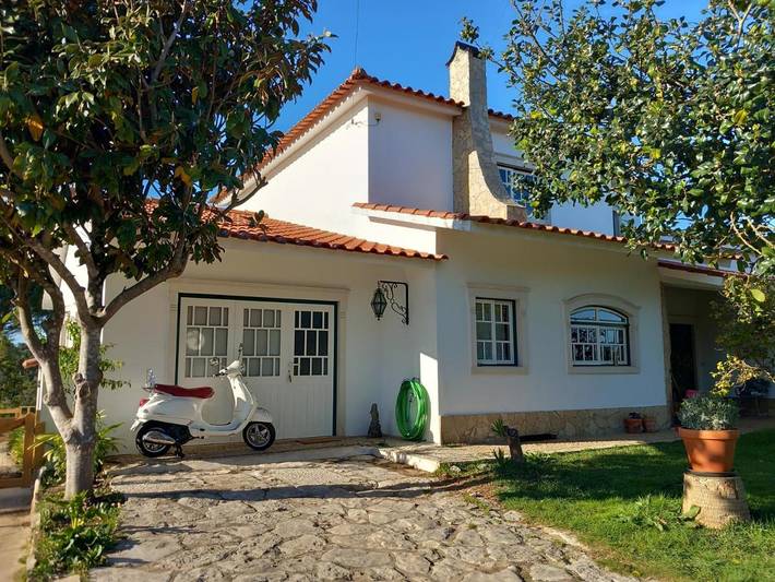 Gîte pour 2 personnes, avec jardin et terrasse ainsi que piscine et vue dans Torres Novas - 2