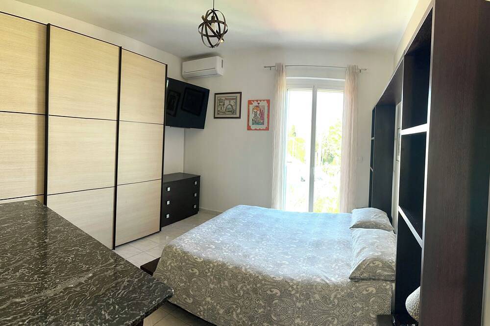 Entire apartment, Family apartment on the Costa dei trabocchi, pets allowed in San Vito Chietino, Chieti Province