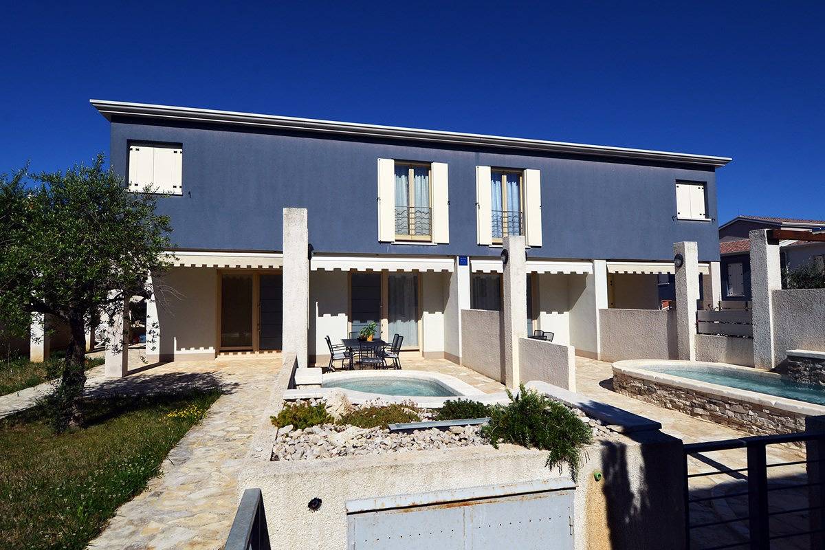 Holiday house with private pool for 12 persons approx. 166 qm in Banjole, Istria (Istrian Riviera) in Banjole, Południowe Wybrzeże Istrii
