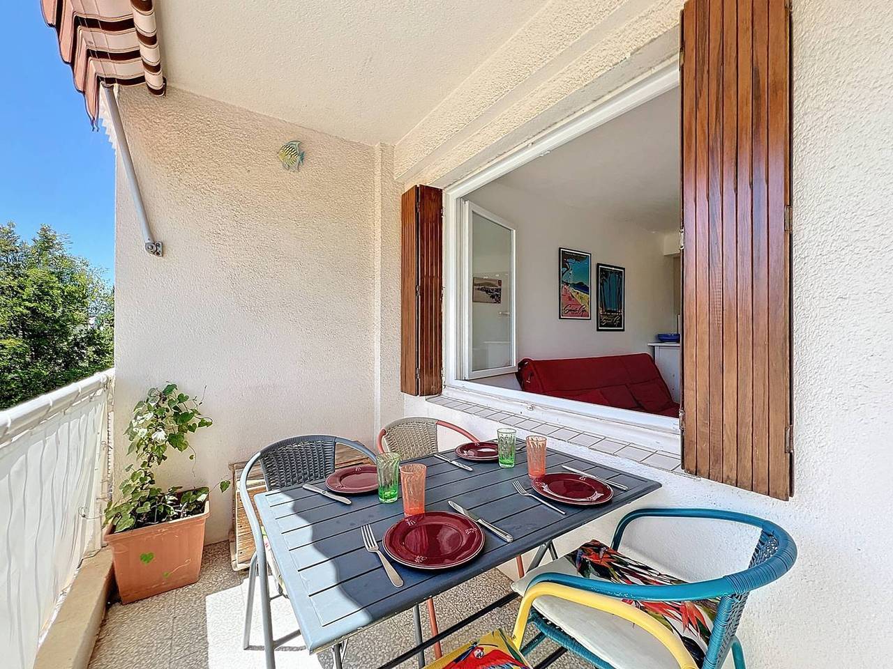 Appartement entier, T1 cosy avec terrasse et parking privé près de la plage des Lecques in Les Lecques, Saint-Cyr-sur-Mer