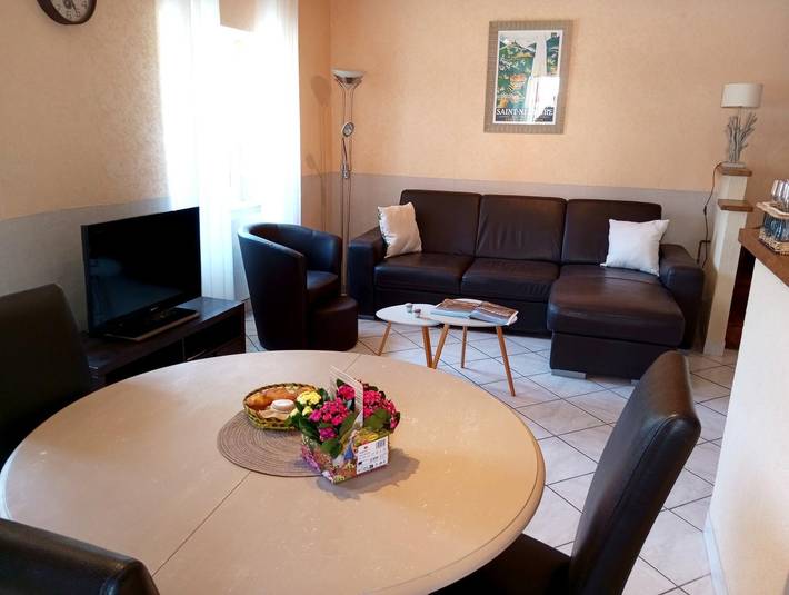 Gîte pour 4 personnes, avec Terrasse ainsi que Jardin et Vue à Saint-Nectaire - 4