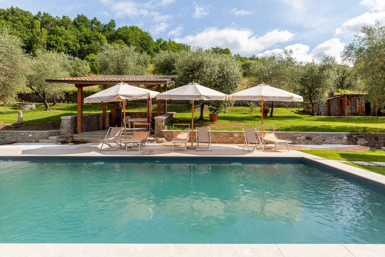 Ganze Wohnung, Ferienwohnung 'Villa La Lanterna Bianca' mit Bergblick, Wlan und Klimaanlage in Bagnone, Nationalpark Toskanisch-Emilianischer Apennin