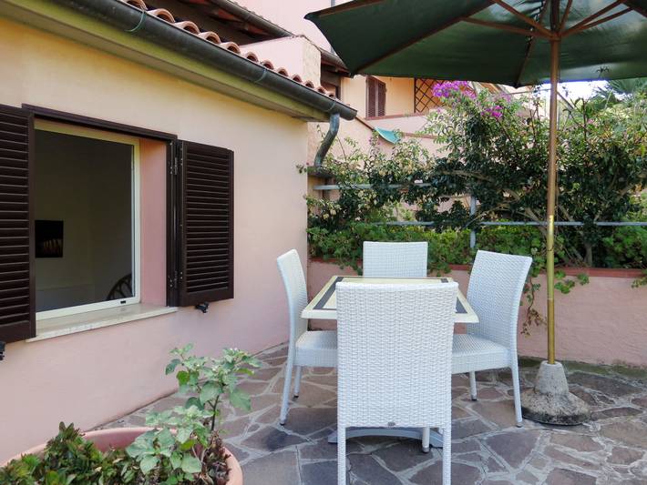 Location de vacances pour 6 personnes, avec jardin à Portoferraio