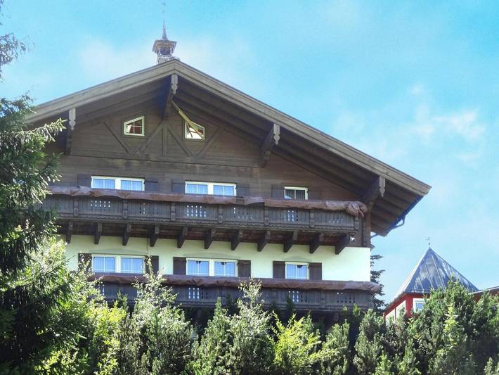 Ferienwohnung für 2 Personen, mit Balkon und Pool sowie Sauna in Dienten