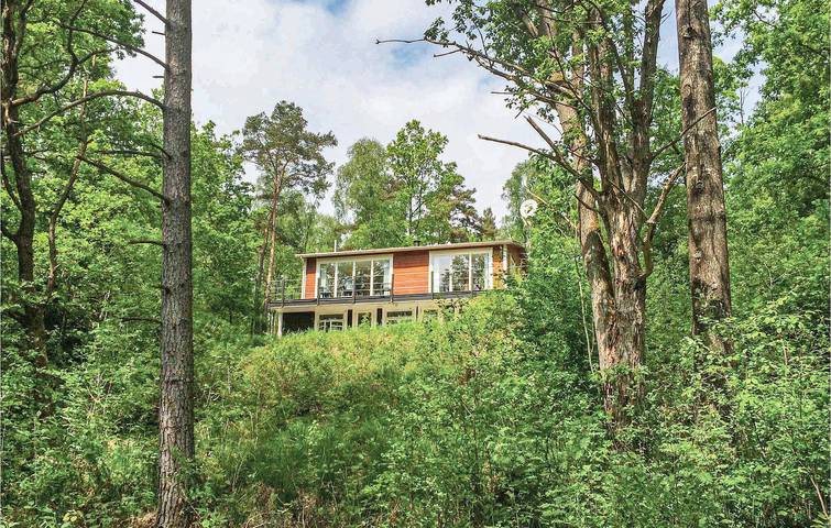 Ferienhaus für 8 Personen, mit Terrasse und Garten sowie Sauna und Ausblick in Knäred