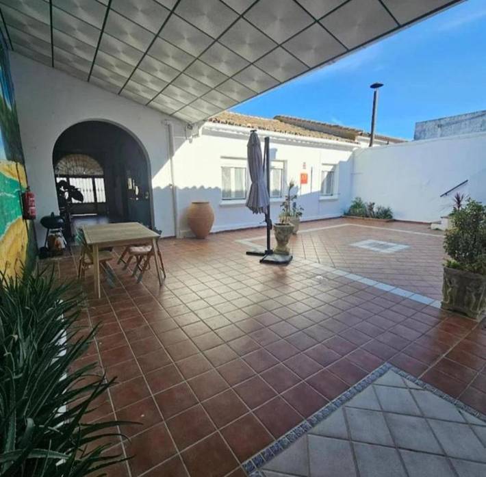 Location de vacances pour 8 personnes, avec vue et terrasse, animaux acceptés à Valtierra