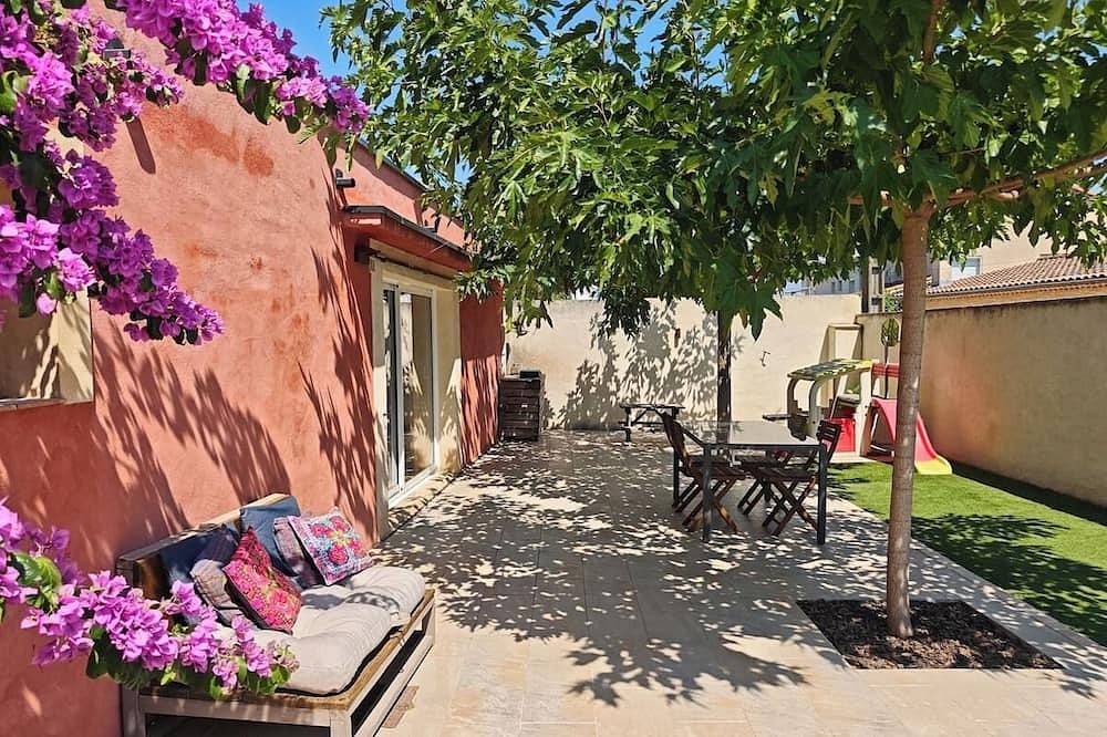 L'Escale Provençale - Maisonnette avec cour ombragée à 5 minutes d'Avignon... in Sorgues, Vaucluse