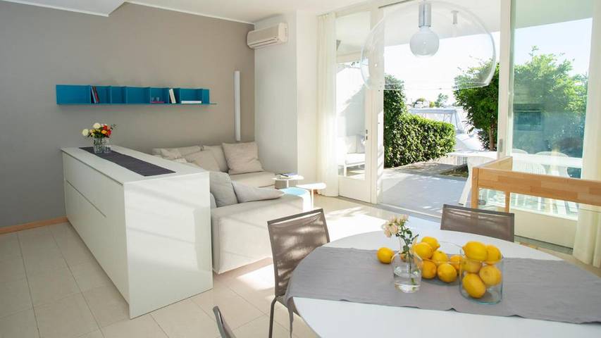 Apartamento de vacaciones para 4 personas, con vistas además de piscina y jardín, Se admiten mascotas - 1