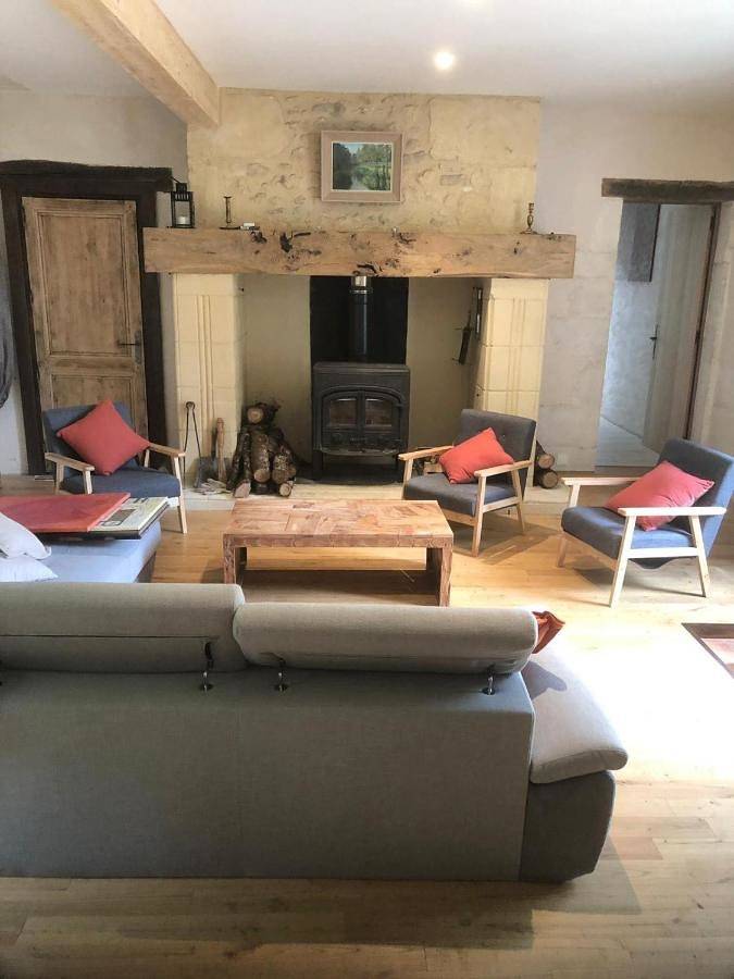 Location de vacances pour 9 personnes, avec jardin ainsi que vue et piscine à Fleurac - 3