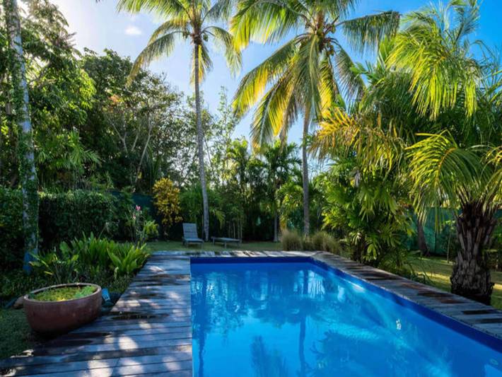 Appartement de vacances pour 6 personnes, avec terrasse ainsi que jardin et piscine