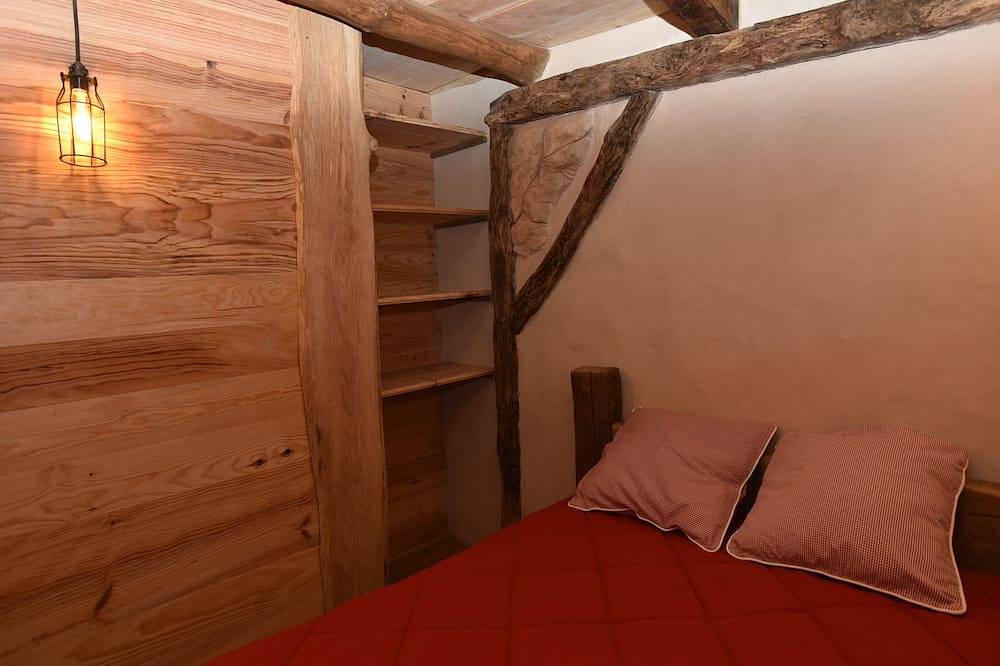Le Gîte du Goubelin : féérie, piscine et jacuzzi in Calleville, Région de Bernay