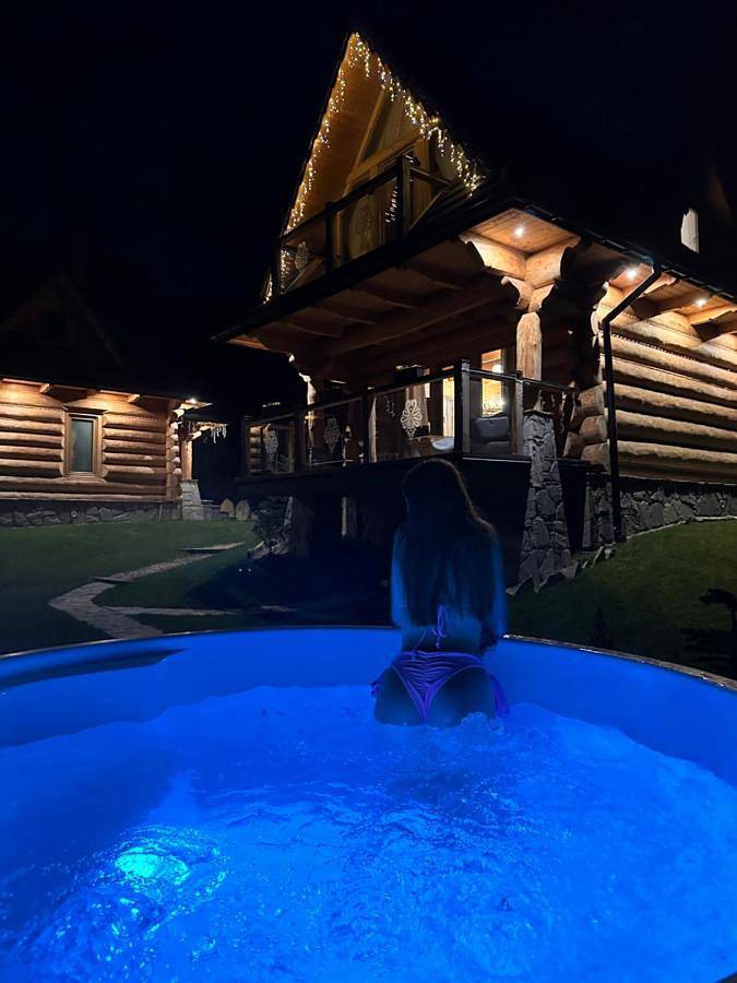 Na Skraju Lasu domki z balią, jacuzzi in Biały Dunajec, Karpaty (Polska)