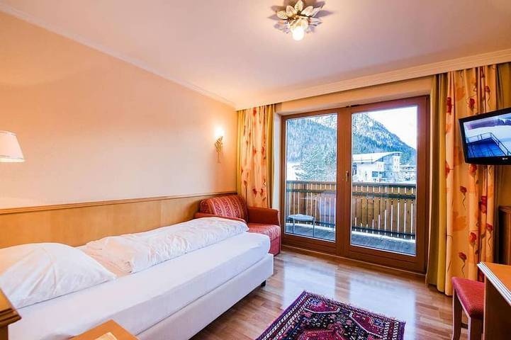 Maison d’hôte, avec Jardin ainsi que Piscine et Sauna à Pertisau