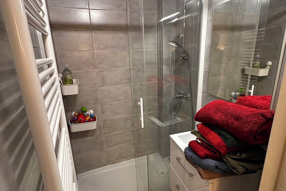 Ganze Wohnung, 3 rooms, Rer-A Nanterre Ville, old town center in Nanterre, Hauts-de-Seine