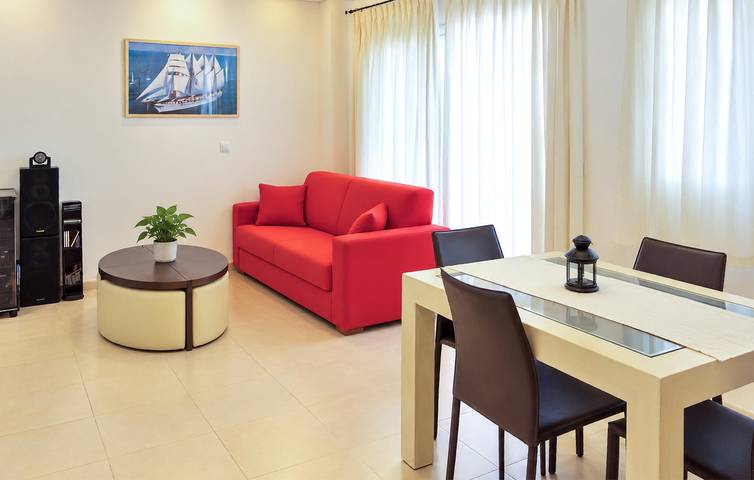Apartamento vacacional entero, Retiro costero: Aparcamiento, aire acondicionado, piscina, Wi-Fi in Murcia , Interior de Murcia