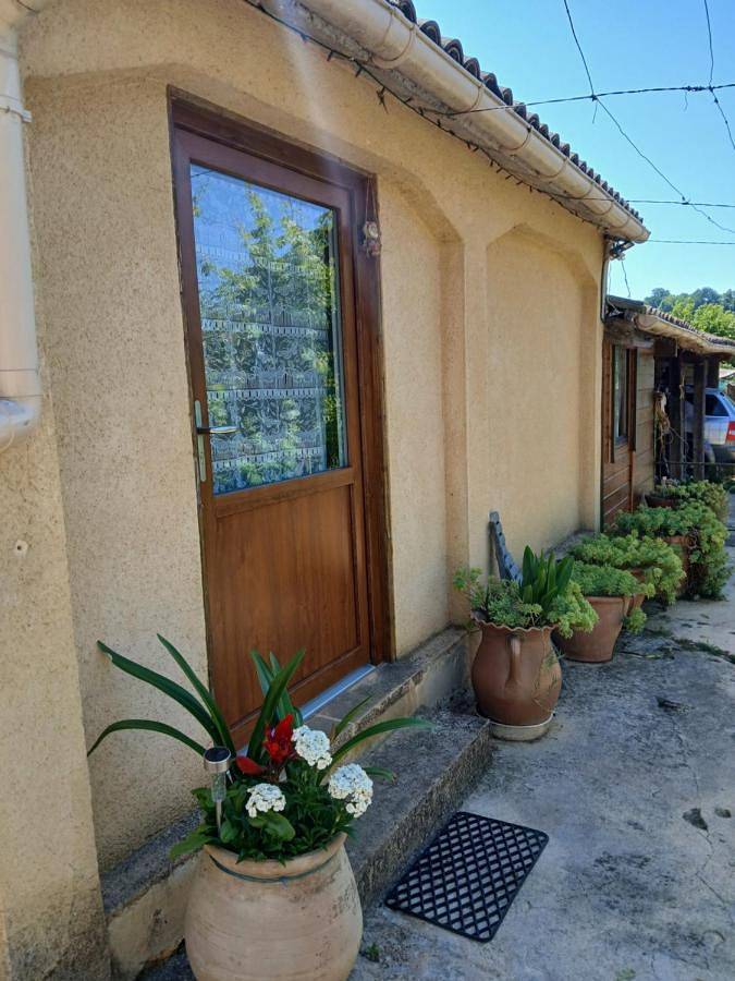 Location de vacances pour 2 personnes, animaux acceptés à Beynac-et-Cazenac