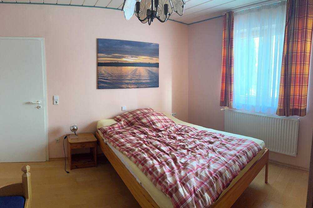 Ganze Wohnung, Einliegerwohnung  21/2 Zimmer, separater Eingang , ruhiger Lage in Dietenheim (Baden-Württemberg), Alb-Donau-Kreis