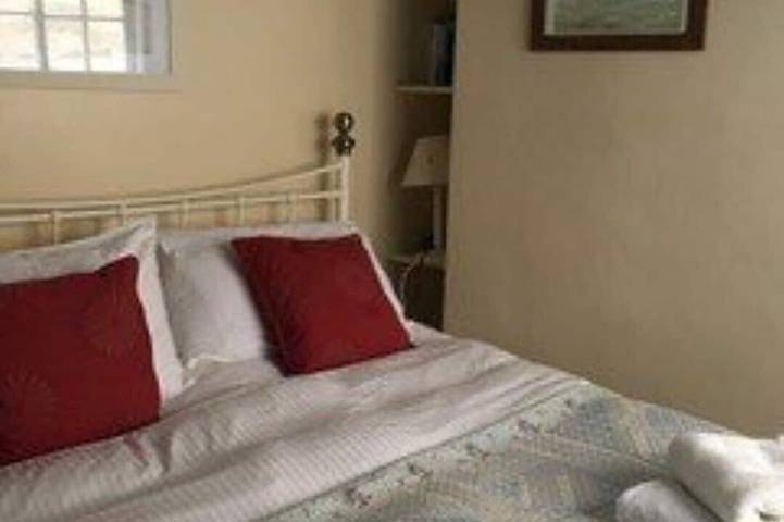 Endways Cottage 18th Century Cottage. Sleeps 6 in 3 bedrooms with 2 bathrooms. in Bahía de Robin Hood, North York Moors