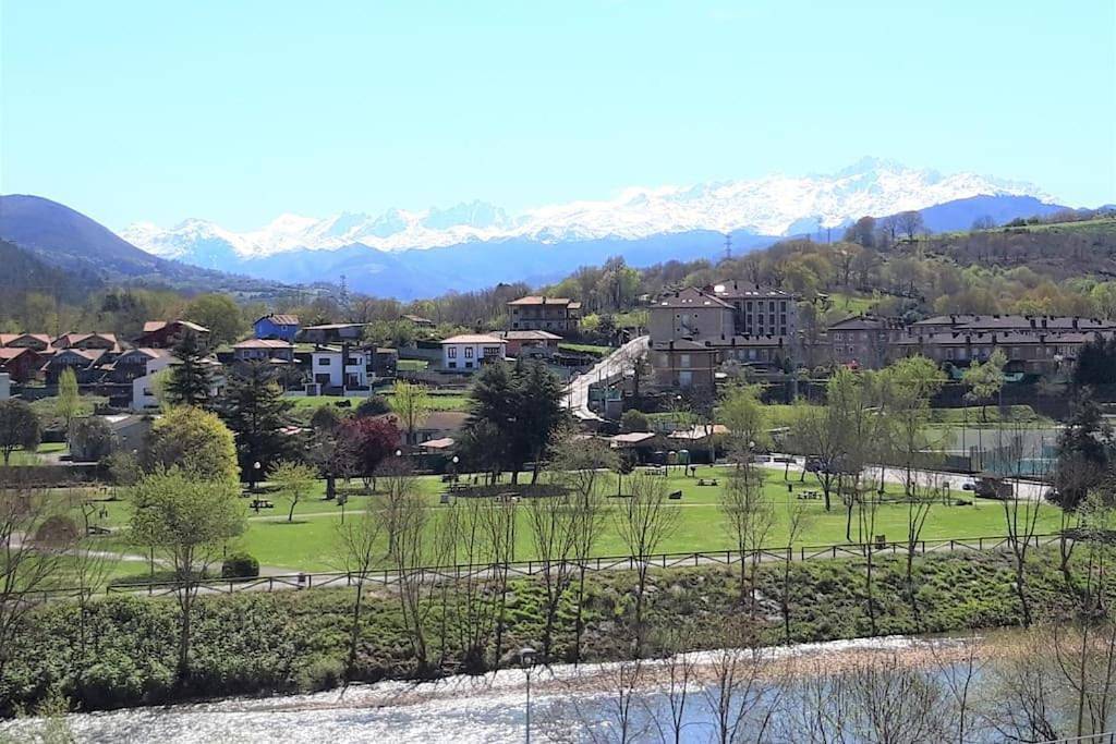 Apartamento entero, Three-Bedroom Apartment in Arriondas, Costa Verde