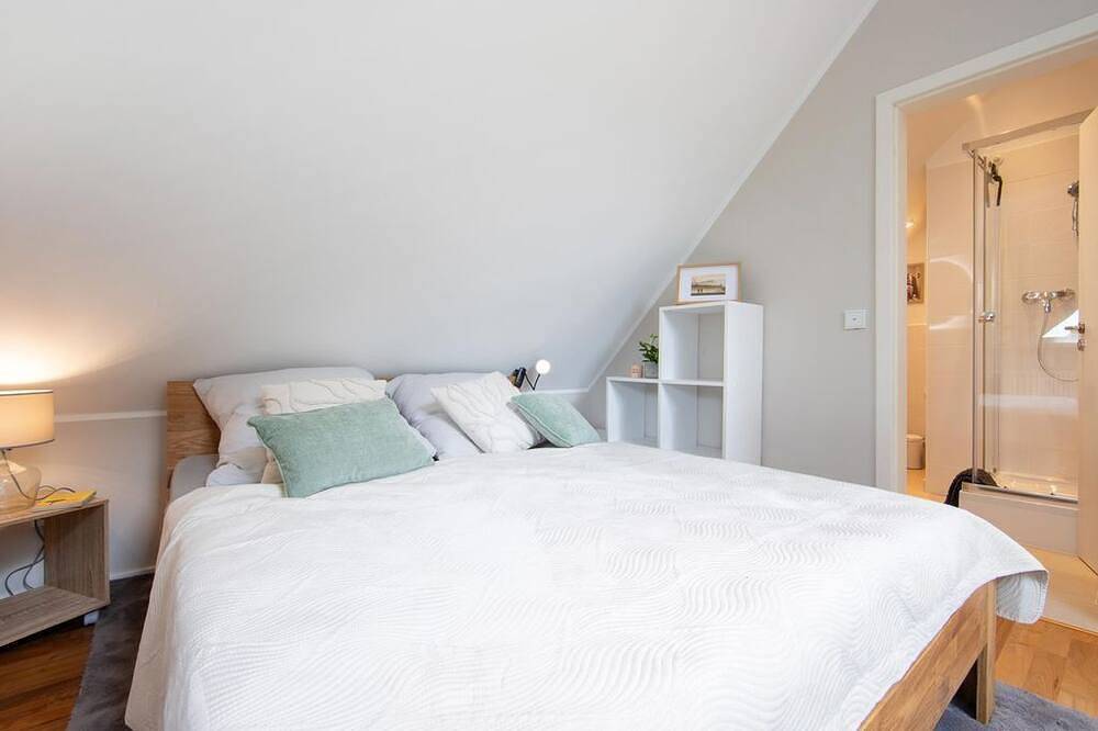 Ganze Wohnung, Kleiner Glücksort, Appartement - Gemütliches 2-Bett-Appartment mit in Gillenfeld, Vulkaneifel